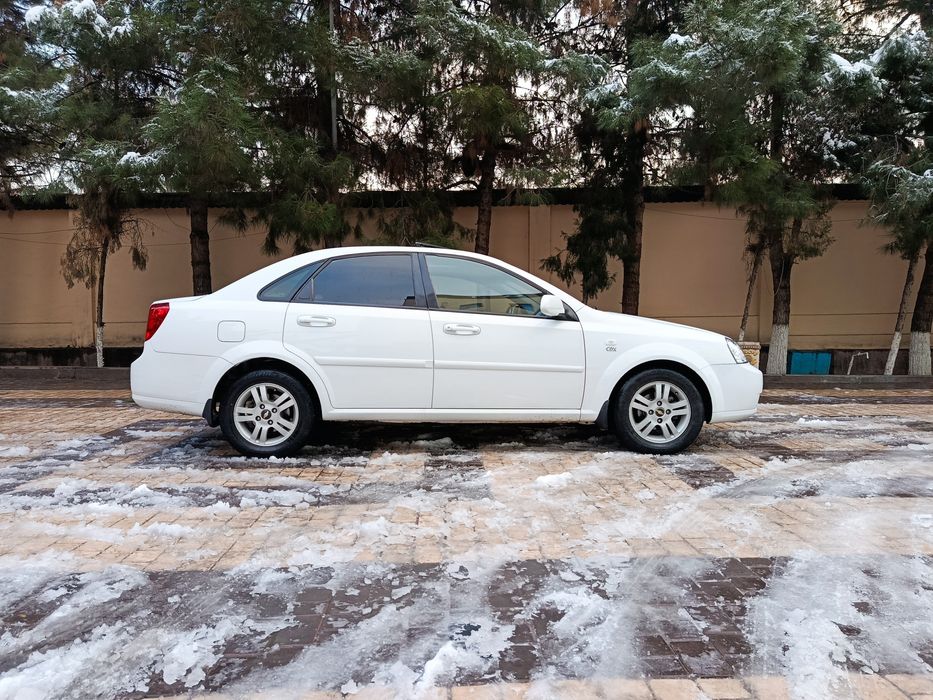 Lacetti 1.8 Avtomat 2012 yil