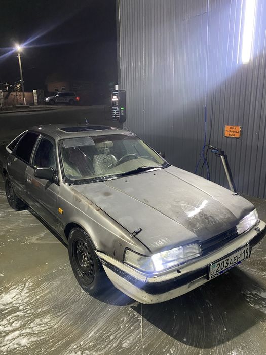 Мазда 626  в рабочем состояни
