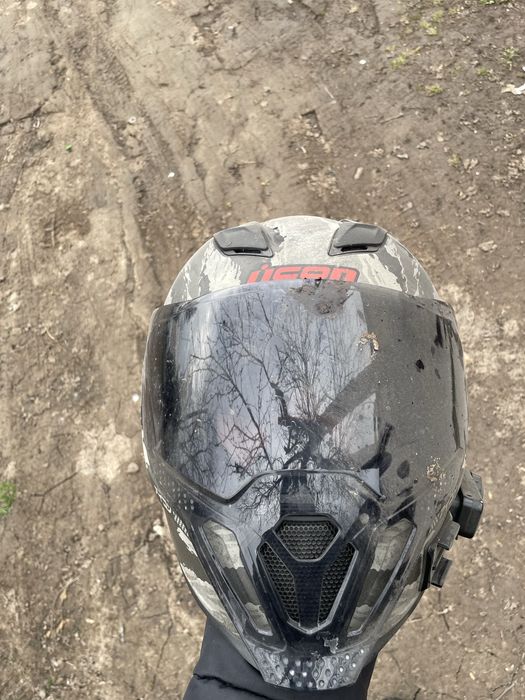 Шлем ICON с гарнитурой