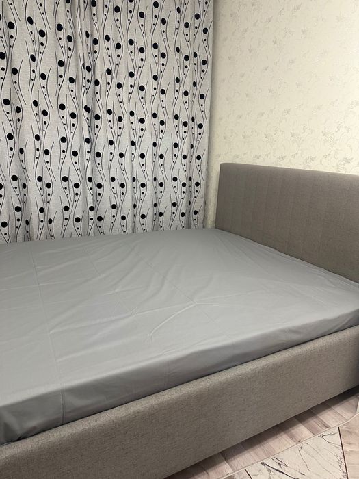 Продам двухспальную кровать