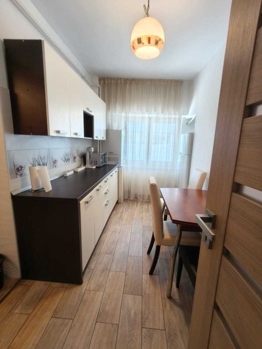 3 camere de inchiriat