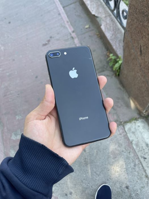 Iphone 8 plus sotiladi