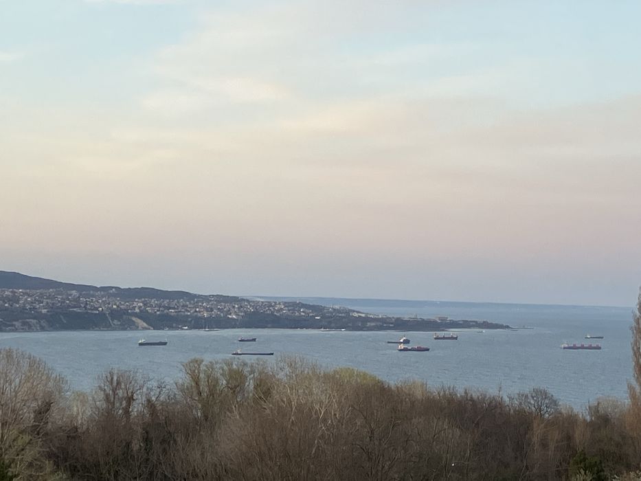 Апартамент с Гледка към Морето