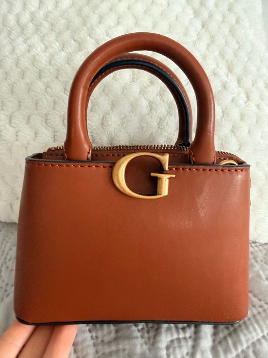 Мини чанта Guess
