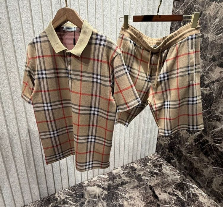 Мъжки къси екипи различни модели