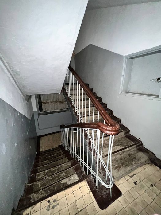 Продам Сулейменова 12а