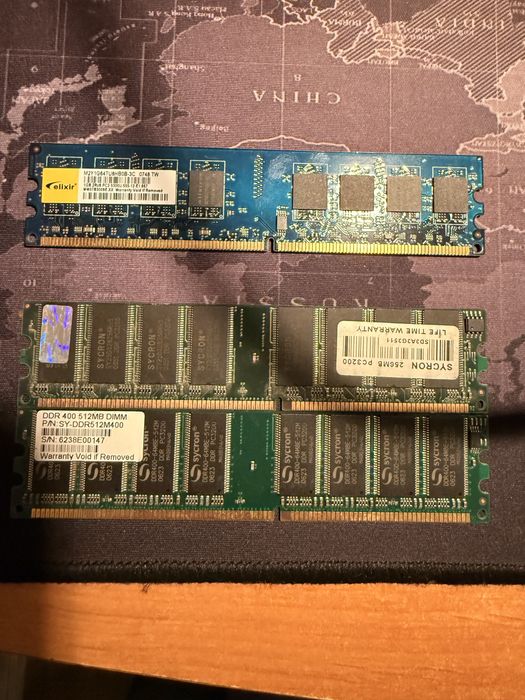 Lot piese diverse pentru calculatoare wifi, ram, procesor