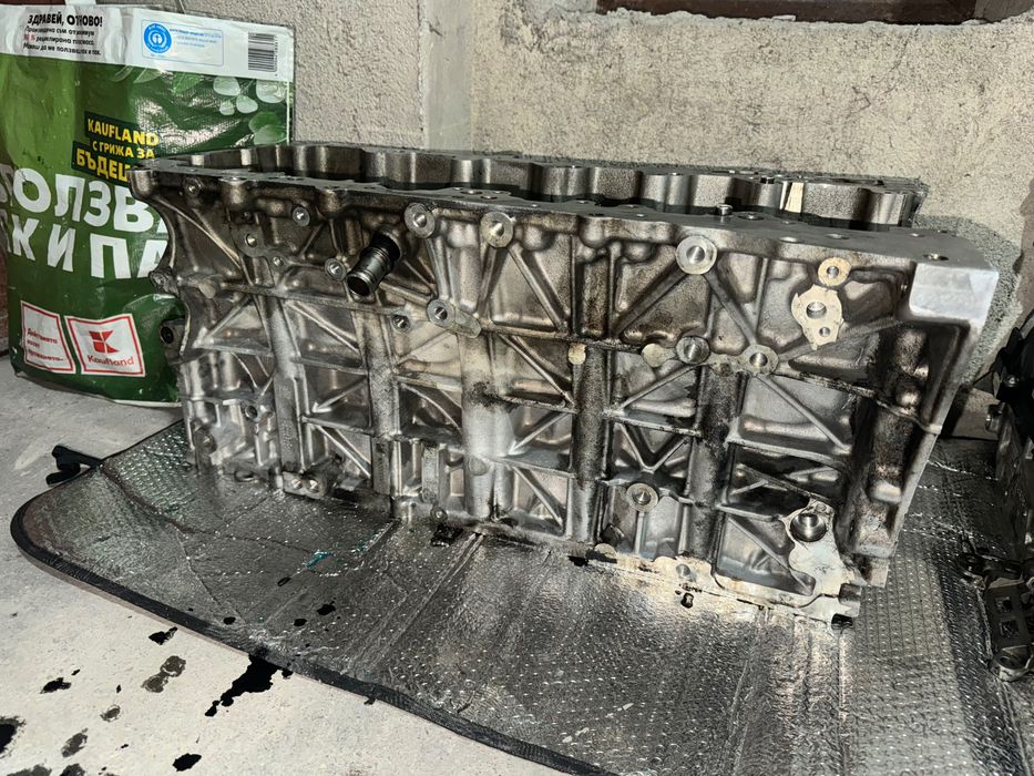 Продавам Двигател N57D30B BMW 313 к.с F30,F10 335 640 F11 535D