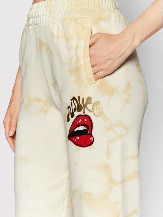 Чисто нов! Екип Pinko