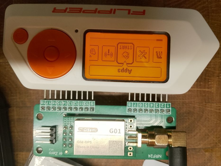 Flipper zero cu NRF24