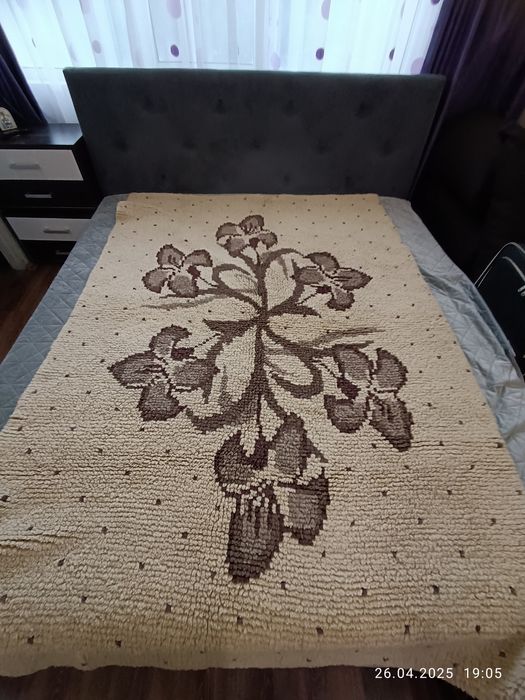 Китеник бял нов 2.20на 1.50