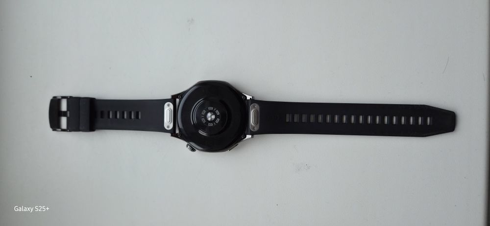 Продам часы наручные HUAWEI