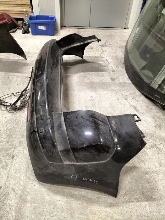 Задна броня с парктроници Citroen C4 Picasso / Ситроен Ц4 Пикасо 2008г