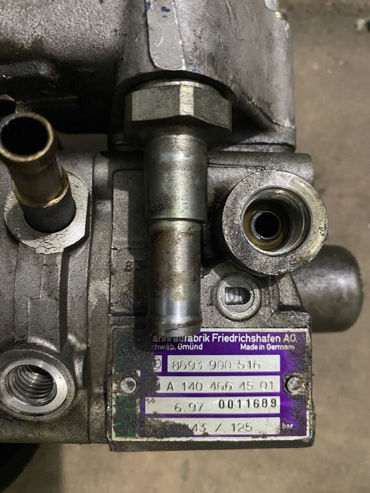 Насос ГУР Mercedes w140