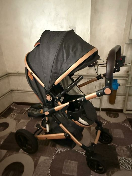 Коляска универсальная