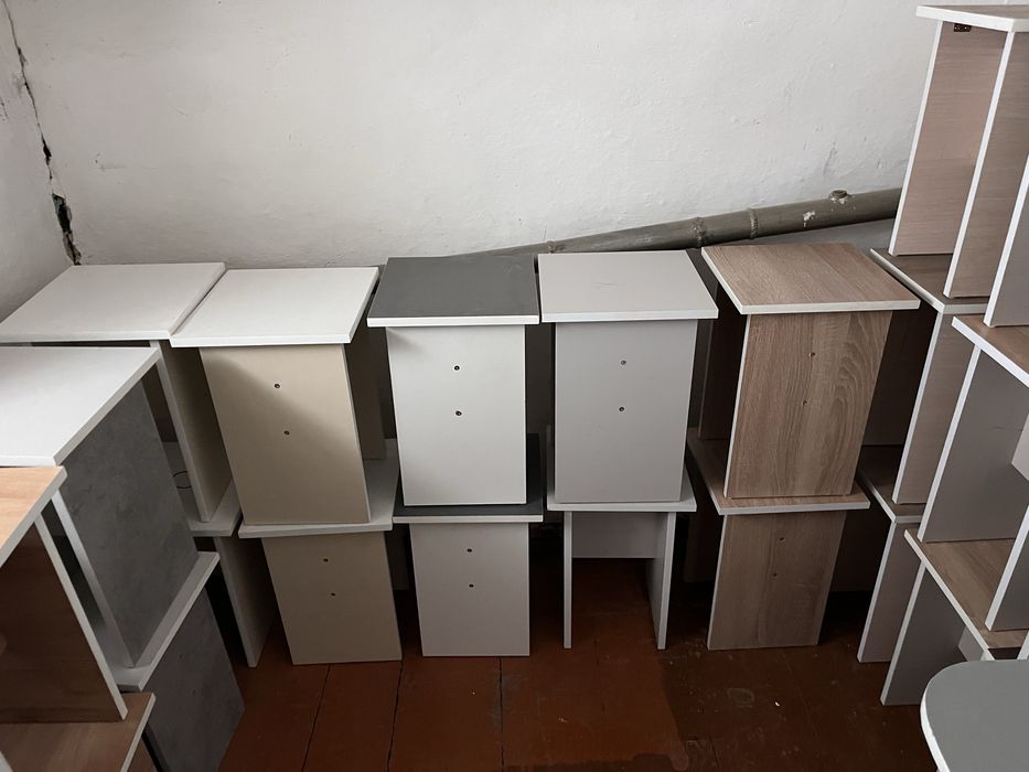 Табуретки стули в наличий