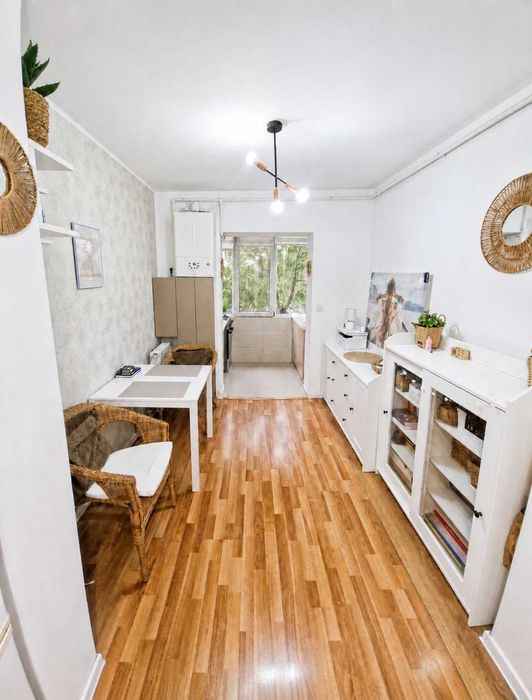 Apartament 2 camere,et 2 din 4,zona Tomis 3,direct proprietar