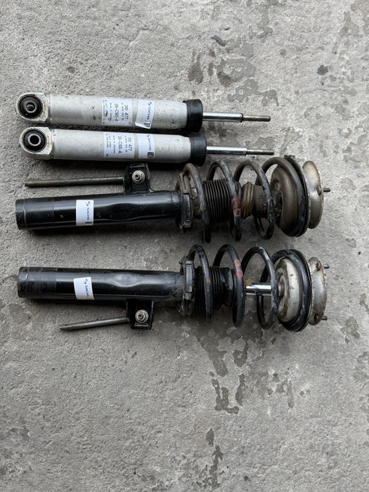 Комплект окачване амортисьори за bmw e61 e60 xdrive