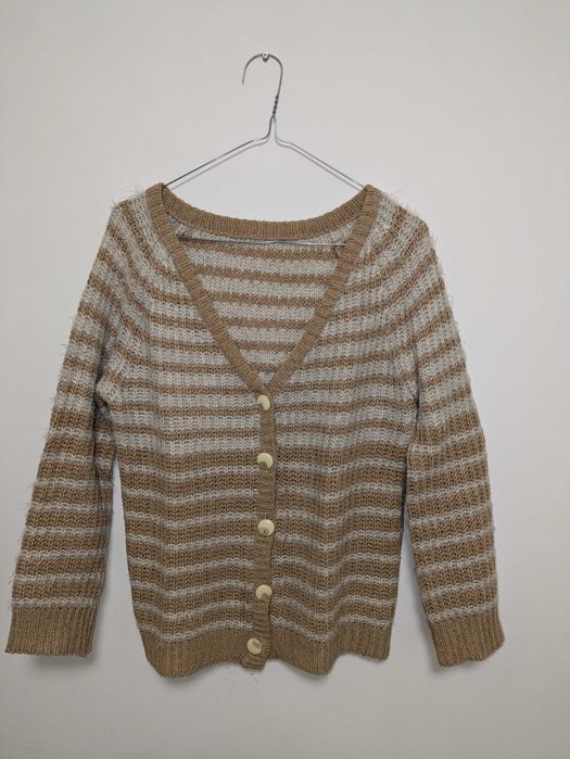 Pulover calduros, pufos și comod – crem/bej