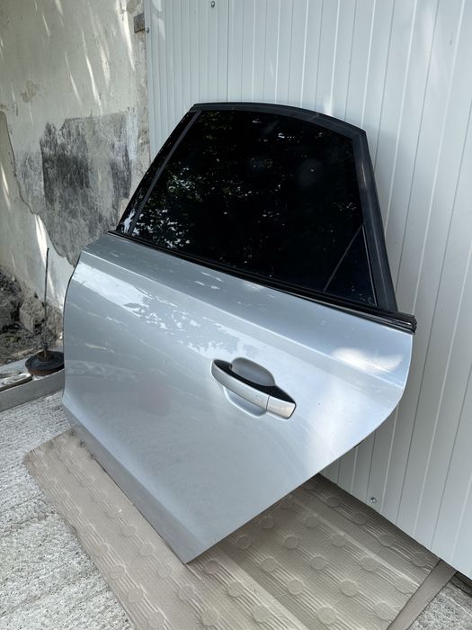 Usa stânga spate Audi A8 4H 2010-2017, Impecabila