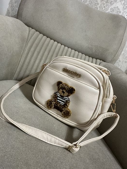 Чанта  Moschinoo