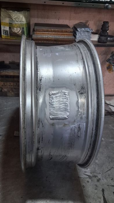 Sudură jante de aliaj.