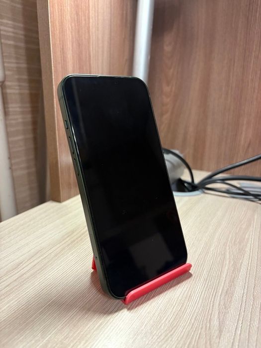 IPhone 13 хорошем состояний