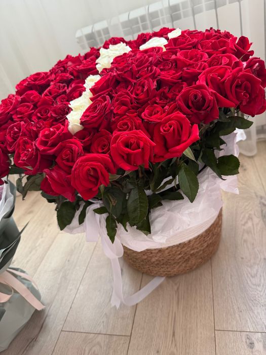 Цветы срочно продам