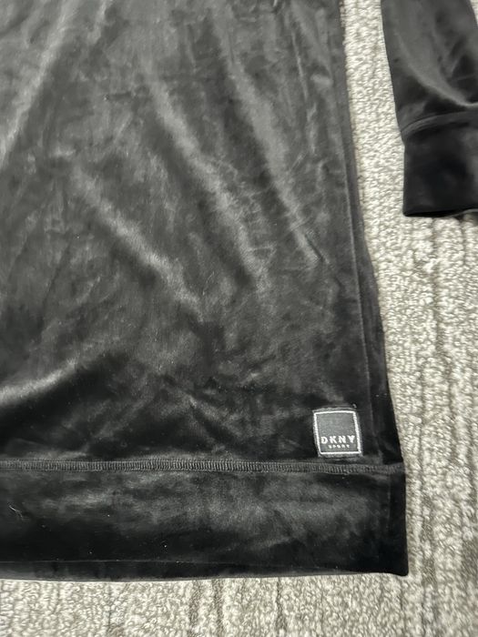 Плюшена рокля на DKNY