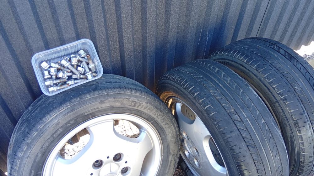 Литые диски и покрышки летние