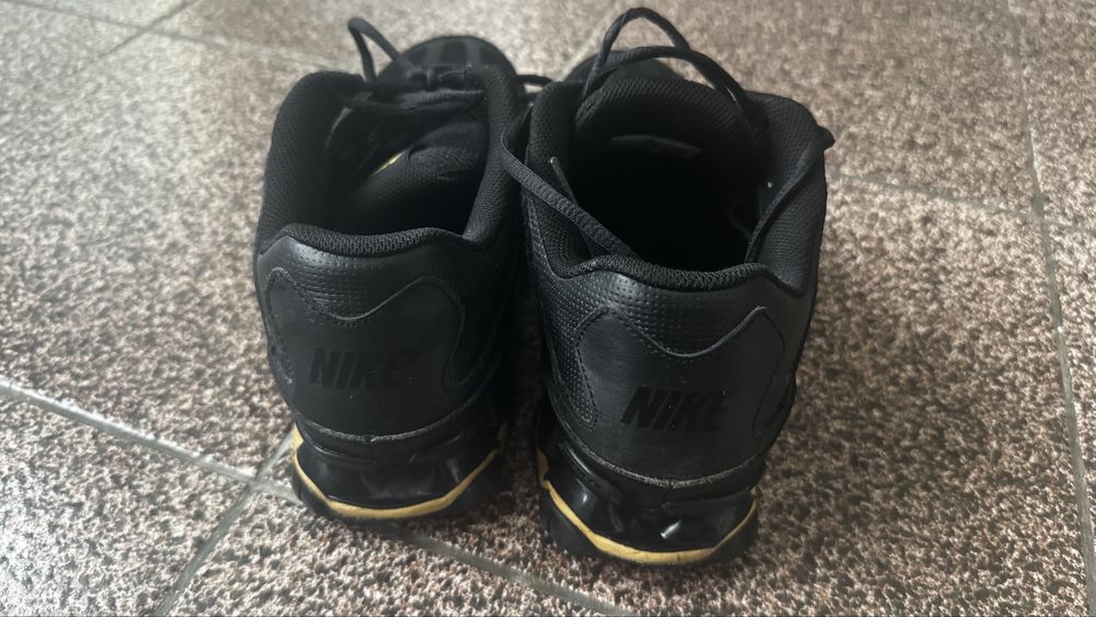 Маратонки Nike REAX 8 TR 44номер