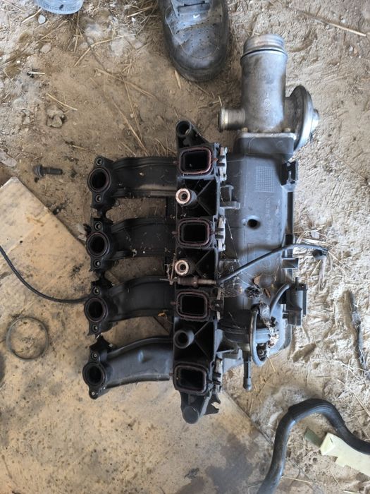 Всмукателен колектор bmw 520d 163кс m47 бмв е60 е61 e60 e61