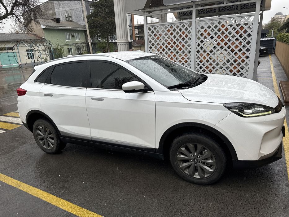 Продается электромобиль Weltmeister ex5 2021 года