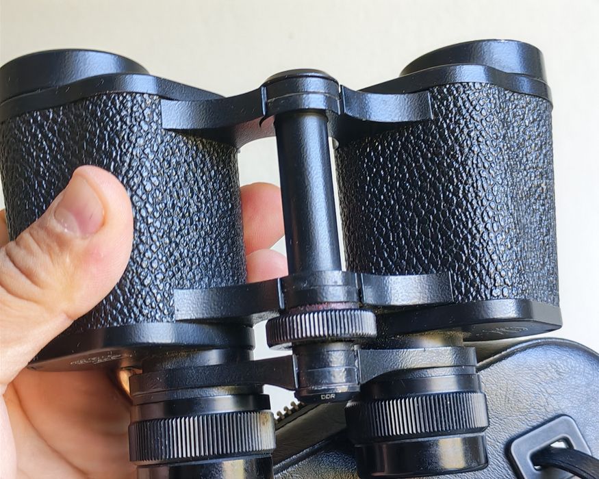 Binoclu Carl Zeiss 8x30