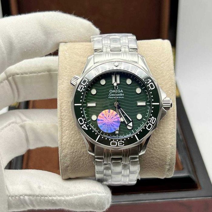 Автоматичен мъжки часовник OMEGA Seamaster Diver 300M Green