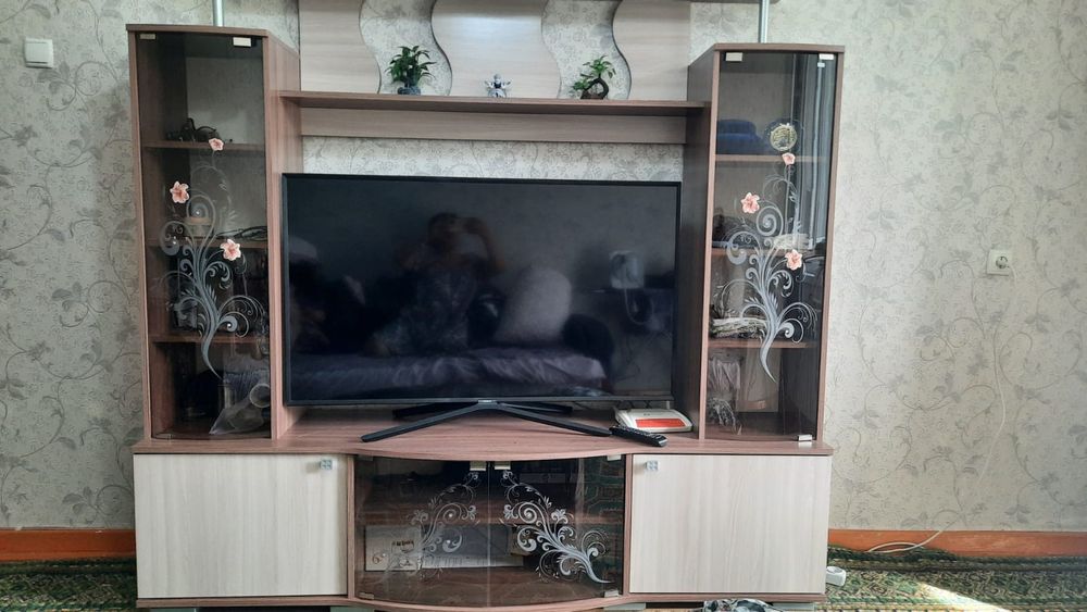 Стенка гарнитур доя тв
