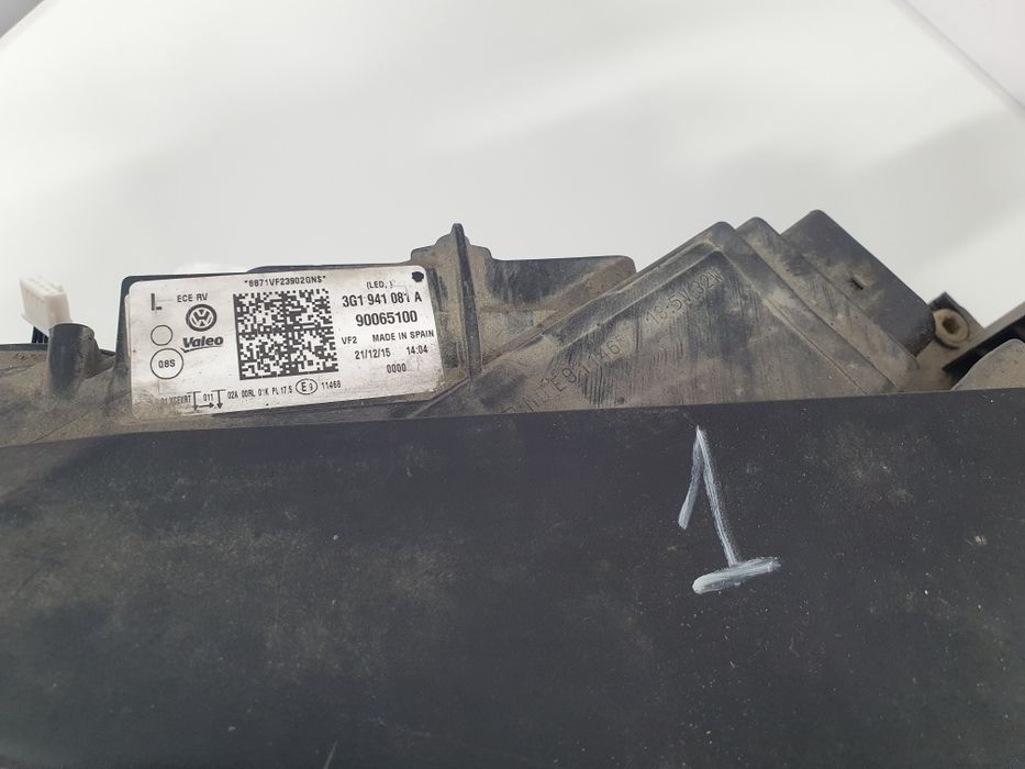 Фар Passat B8  3G1 941 081 A