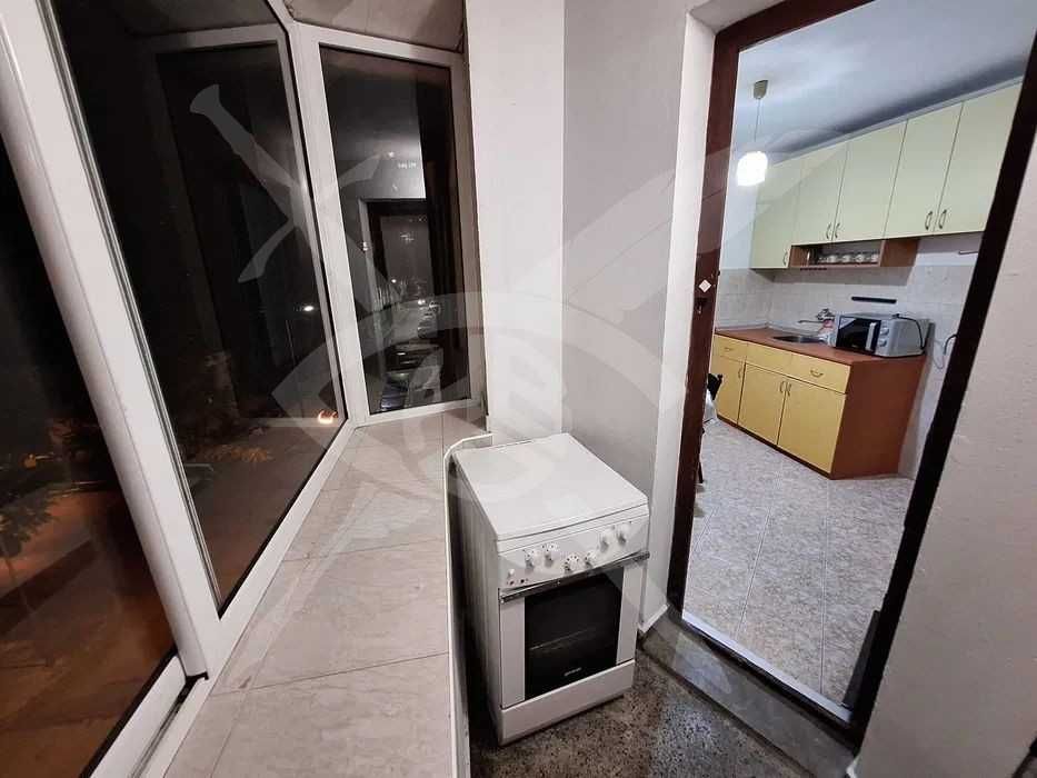 Дава се под наем Тристаен апартамент в Варна, Колхозен пазар - 76 кв.м за 475 € - Снимка #6