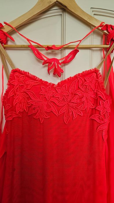 Два бальных платья