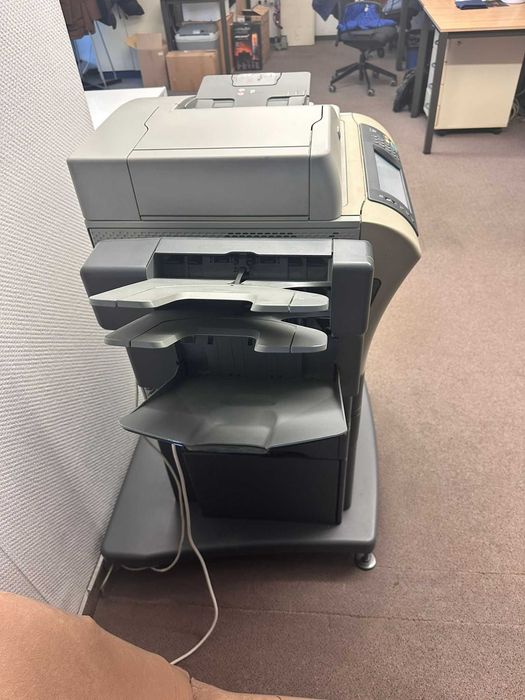 Принтер , скенер и ксерокс 3 в 1 HP LaserJet M4345 MFP
