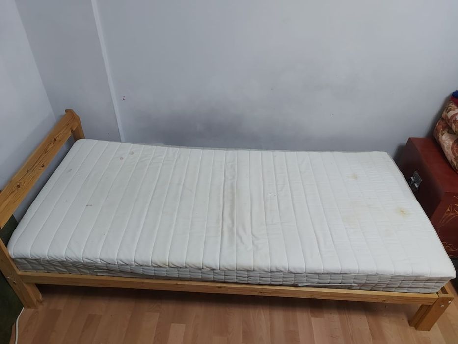 Продам кровать  IKEA