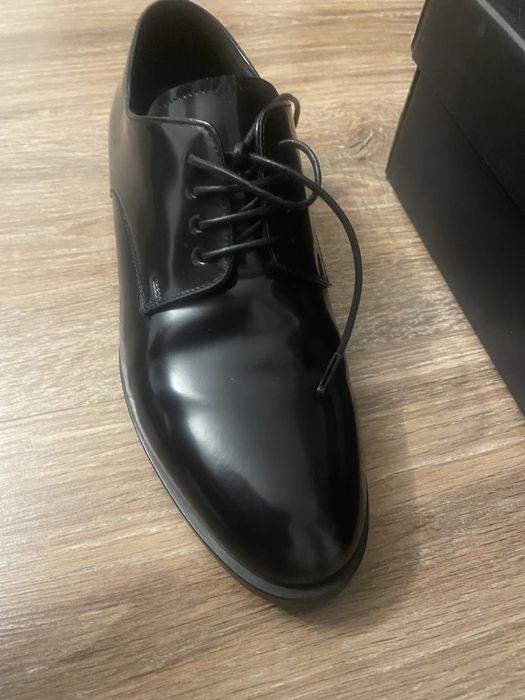 Pantofi eleganti barbati semiluciosi din piele