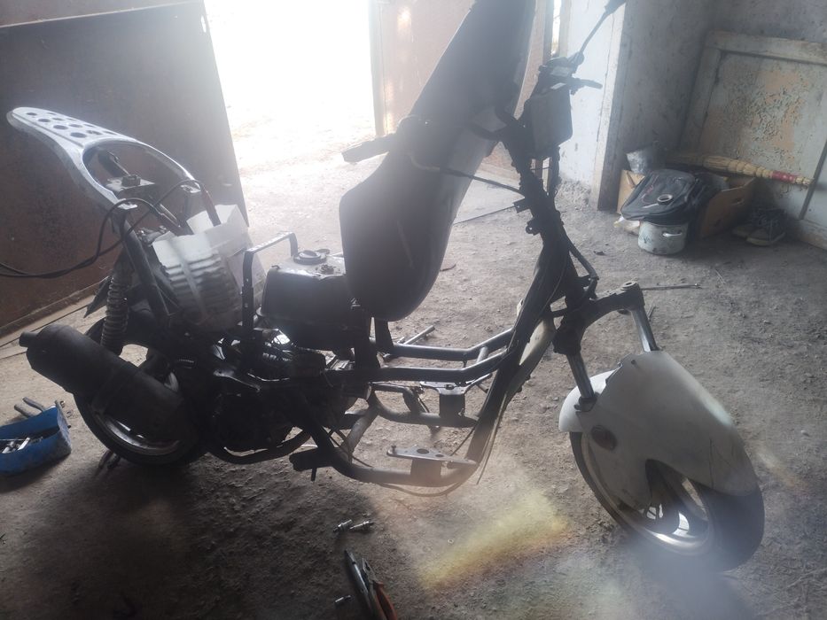 Скутер продам на ходу