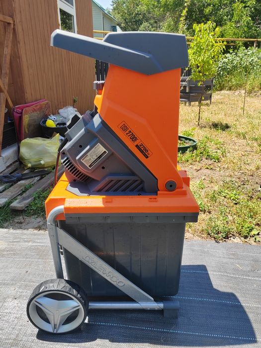 Измельчитель садовый, дробилка