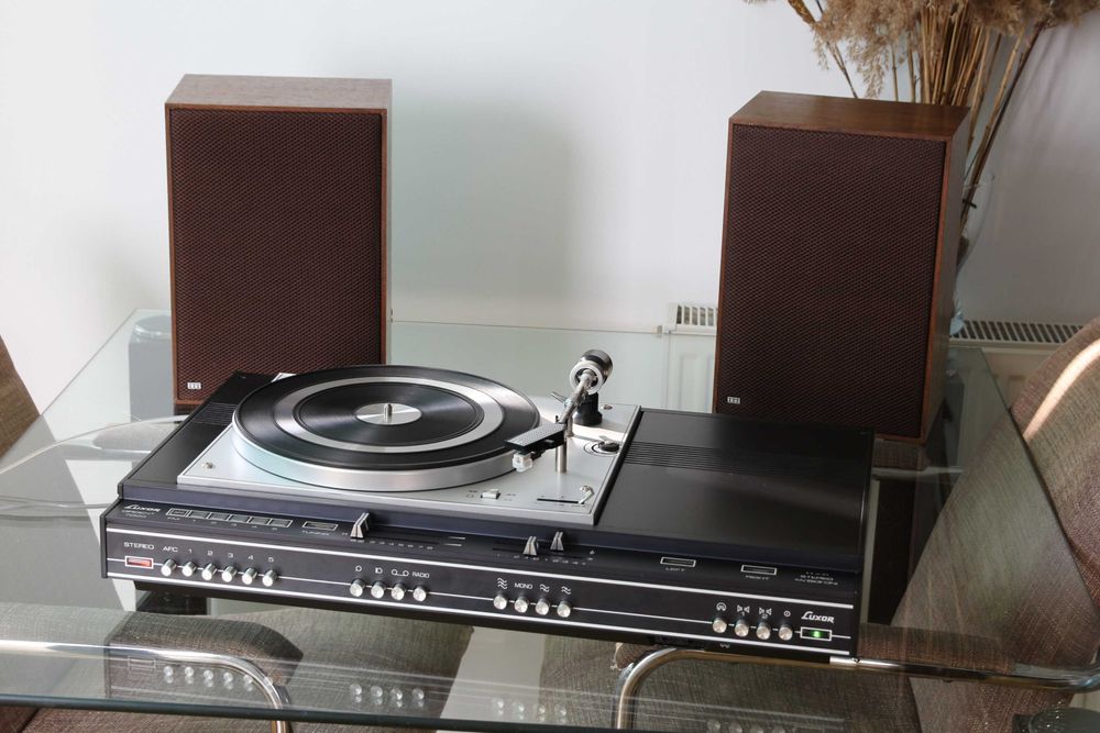 Luxor Dirigent 7000, 2 X 35 Wati cu radio si pick-up 4221, Suedia 1974