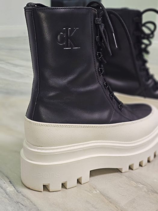 Calvin Klein Jean  38