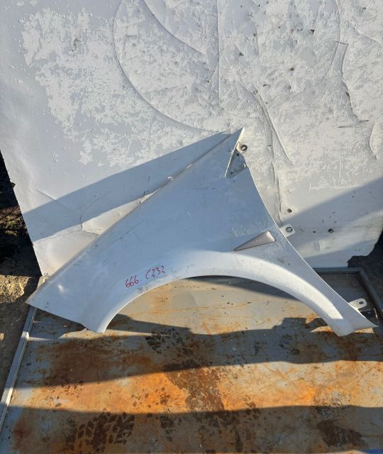 Aripa fata stanga Renault Megane a 2-a generatie