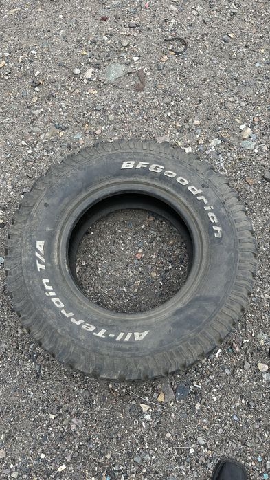 BF Goodrich  275/70 r16