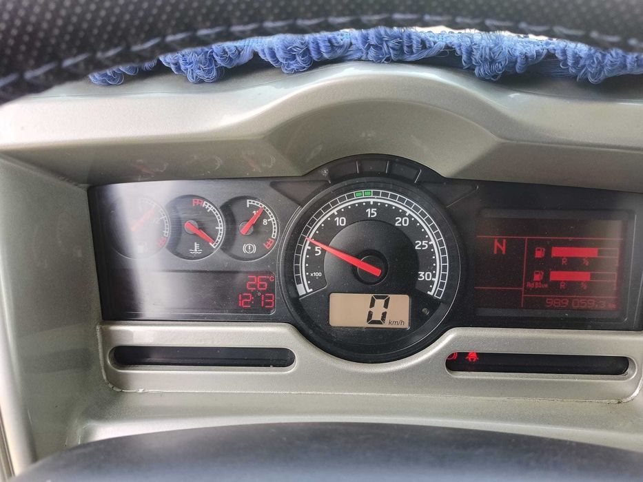 Autoutilitara Renault plus semiremorca Lamberet
