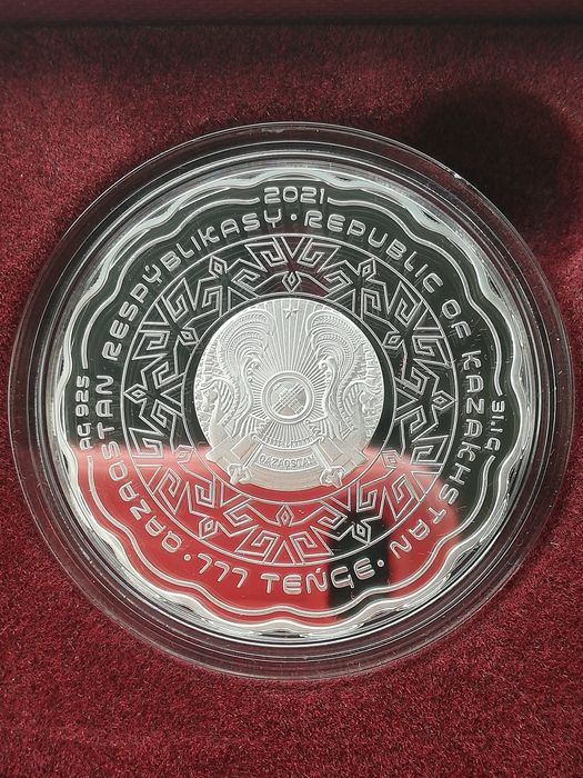 Монета 777 тенге